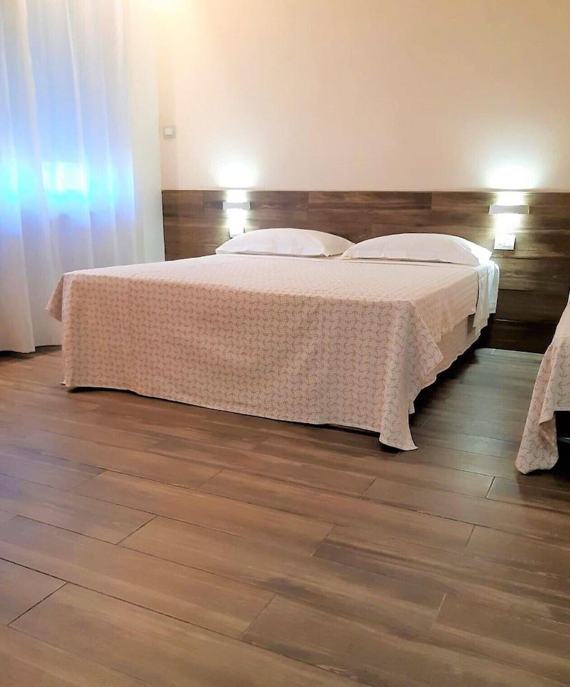 Hotel Euromotel Croce Bianca 2*